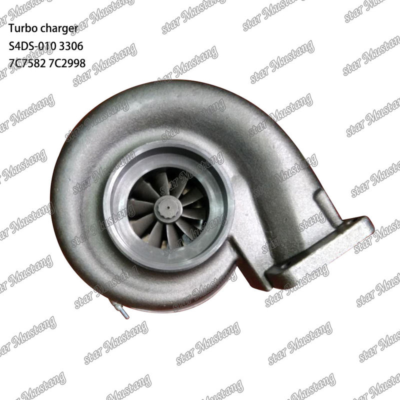 เครื่องชาร์จเครื่องยนต์ S4DS-010 3306 7C7582 7C2998 ส่วนเครื่องยนต์ที่มีโครงสร้างบูรณาการและ 6 เดือน